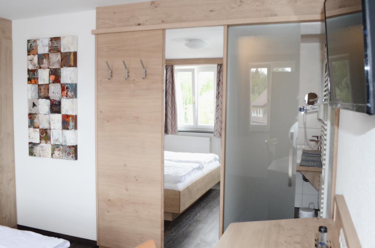 Landhotel Schwarzer Adler Tiefenbronn Zewnętrze zdjęcie